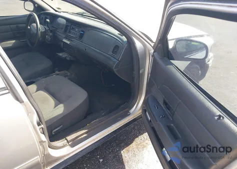 2007 Ford Crown Victoria Police/Police Interceptor/Pursuit z USA, uszkodzony, nr VIN 2FAHP71W77X145001